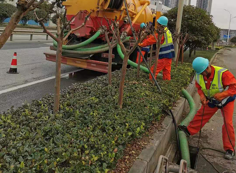 源城市政管道清淤